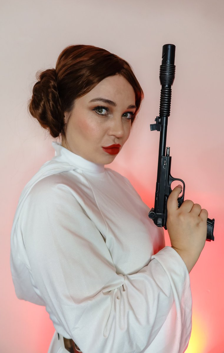 FeistyCuffs's tweet photo. May the 4th be with you!

How's everyone managing in iso? I keep doing squats, but my space buns aren't getting any bigger😝

#MayThe4thBeWithYou #MayThe4th https://t.co/bfMZDxXRlt
