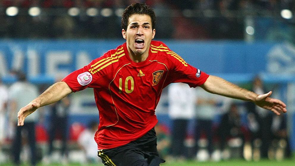 2010MisterChip's tweet photo. El rey de las asistencias y de los penaltis decisivos está hoy de cumpleaños. Procedan... 🎂 https://t.co/zXt2cE1iKZ