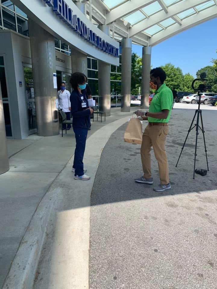 DeKalbAlphas's tweet photo. This weekend, we delivered 115 @FirehouseSubs boxed lunches to the nurses, doctors & clinicians in the ICU at DeKalb’s Emory Hillandale Hospital. Thank you to all our healthcare workers right now during Covid-19, you are appreciated. #DeKalbAlphas #CommunityInvolvement #ThankYou https://t.co/NxilUiF6x5