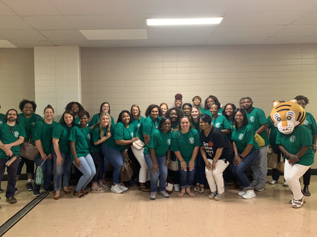 KinnEducates's tweet photo. Happy Teacher Appreciation Week to @DicksonTigers Faculty &amp; Staff!  Thank you for your dedication to our students and our community! During this virtual learning platform, you are appreciated now more than ever! @MobilePublicSch @empowermcpss https://t.co/BJQRzYLZg4