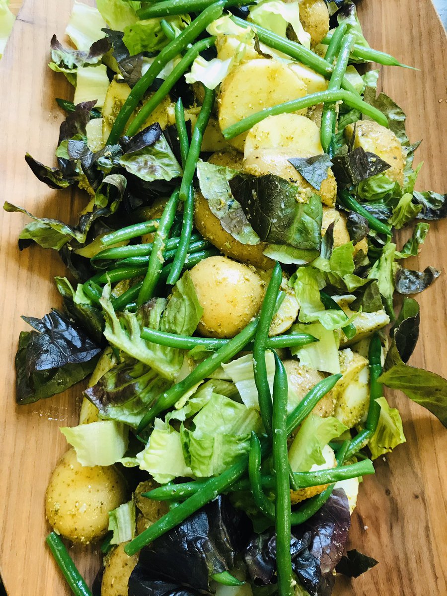 ccookeryschool's tweet photo. We have been positively overwhelmed by your support. As of this week our opening times will be 9am-1pm THUR-SUN! #Supportyourlocals #realfood #eatrealfood #cookforlife #saynotoprocessedfood #coffee #deli #open #cambridge #bakery #bread #vegetarian https://t.co/RB2dQF6Tz6