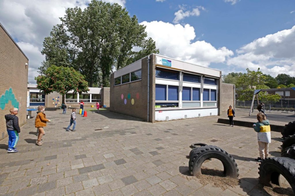 In de meivakantie toch naar school! dordtcentraal.nl/1/in-de-meivak…