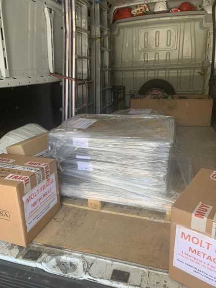 CambraBCN's tweet photo. Hem coordinat entre diferents empreses la producció d materials de protecció de metracrilat per als Centres d'Atenció Primària de Catalunya

👏Gràcies @framuntechno @PradaNargesaSL @EBADER_GROUP @LaserSpheric @CarglassEs @NUDEC @SABIC @3AComposites per fer-ho possible!

#Covid19 https://t.co/M5mQoaaexE