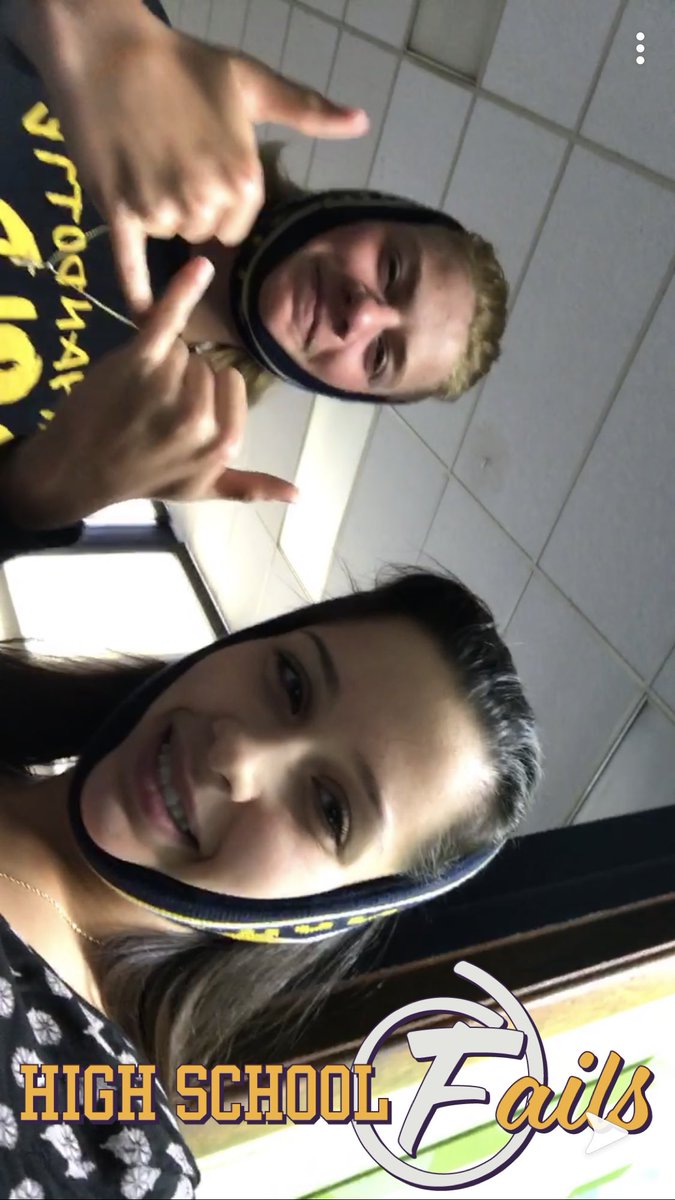 ElliotBernaiche's tweet photo. Happy Birthday @bellarose5402 ❤️ btw the last photo is evidence that u beat me😂 https://t.co/xyA3w63vA5