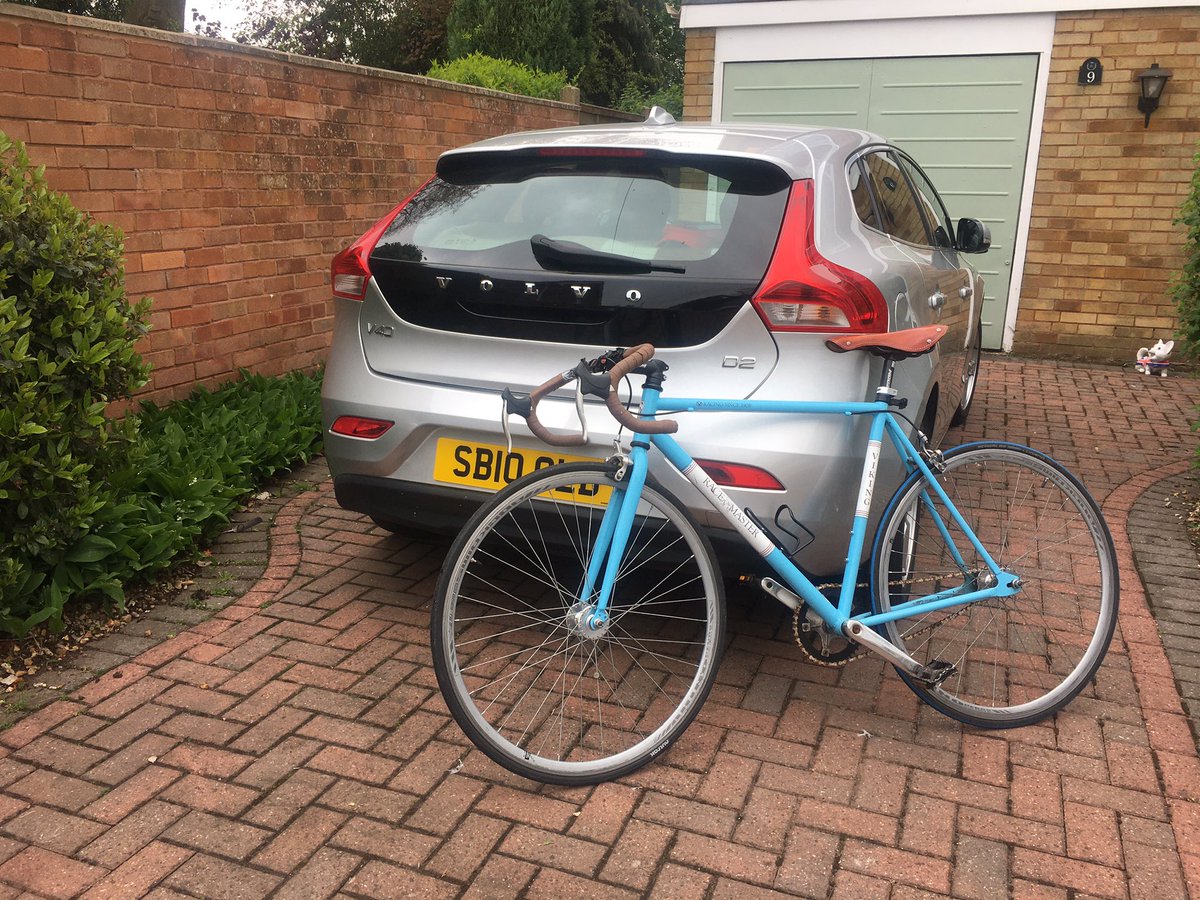 stevieburr10's tweet photo. Getting my Fix on my Fixie 👍. #fixiebikes #fixedwheel #staysafe https://t.co/V7R9JfrPcn