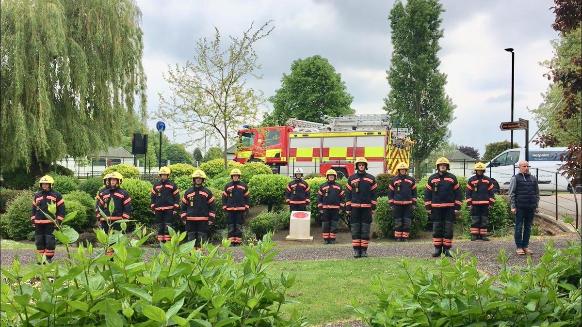 cambsfrs's tweet photo. Crews from Stanground &amp; Dogsthorpe held a minute silence at the memorial of Firefighter John Humphries in Peterborough.

John was tragically killed on the 22nd March 1989 after being sent to tackle a fire in a van that was unknowingly carrying fireworks. 

#FMD20 https://t.co/avK3xaszpL