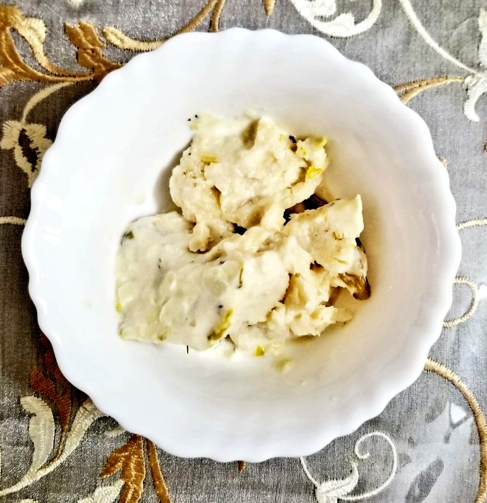PatrakarKaDhaba's tweet photo. Pista Kulfi by *J&S* π«
#CookEatProsper
#Pista #Kulfi #Dessert #IceCream #Sweet #HomeMade #Kesar #Badaam #Tasty #Food #Foodie #Indian #StayAtHome https://t.co/PV7gDVUw1D