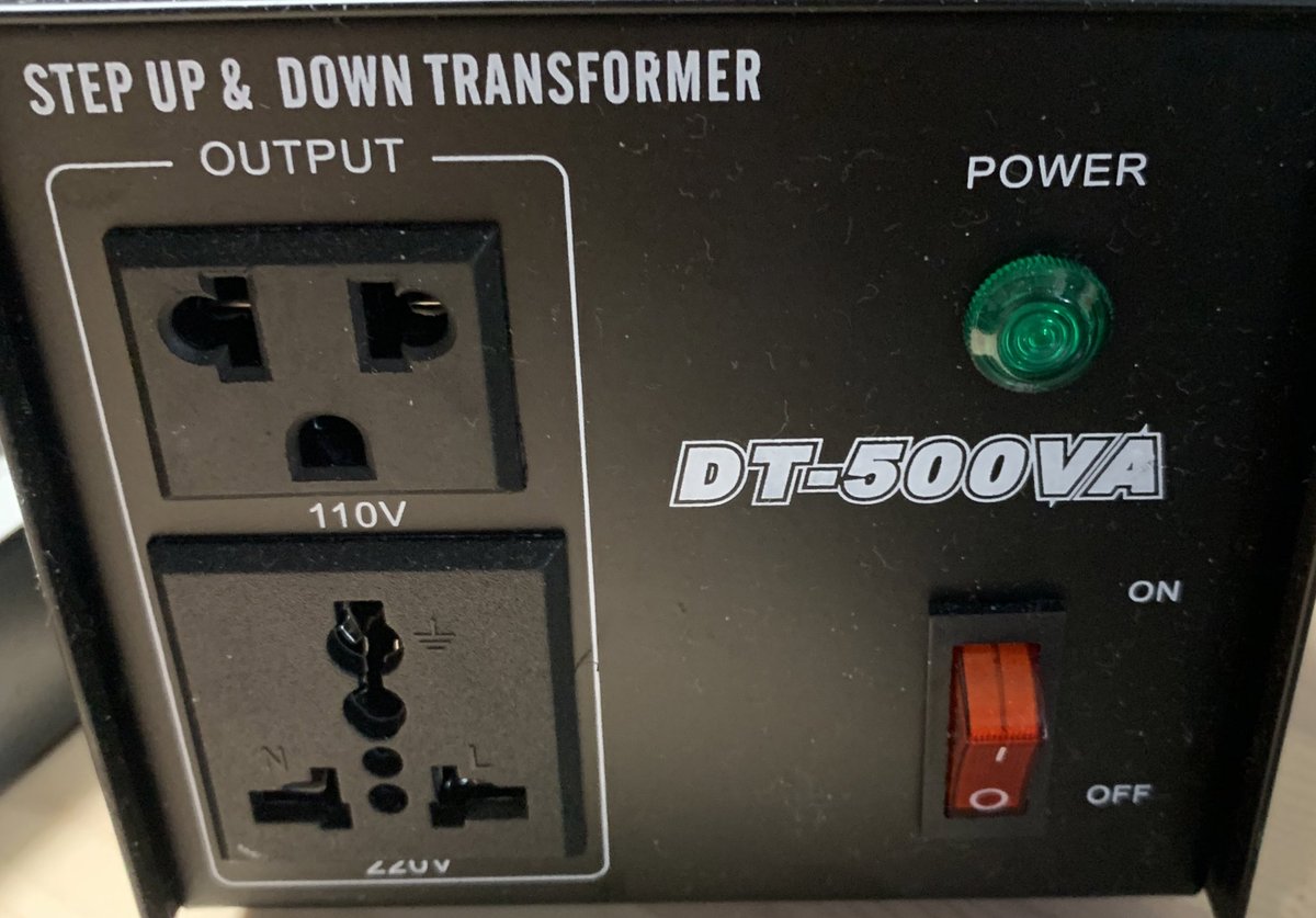 MB33で使うAC-AC 12Vのアダプタがすぐには見つからなかったので、海外付属アダプタ使用のため昇圧してくれるヤツも導入