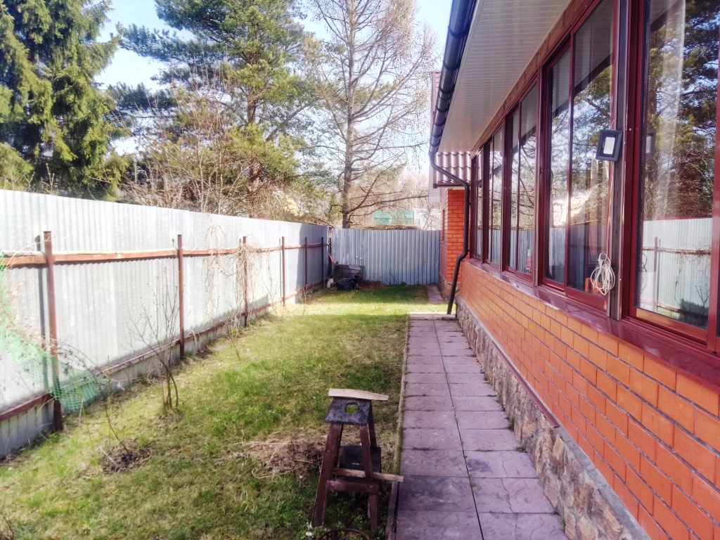 123vnkr4's tweet image. #Продажа_домов
Продам дом 120 м2, на участке 6 соток в СНТ «Раздолье» в р-не д. Мележи Киржачского р-на Владимирской обл. 70 км от МКАД.
Цена 3 400 000 р
Вадим: +7 900-582-63-94.
vnkr.ru/sale.php?tip=Дом%20в%20СНТ
#Купитьдом
#КупитьдомвКиржаче
#Купитьучасток  
#ДомСНТРаздолье