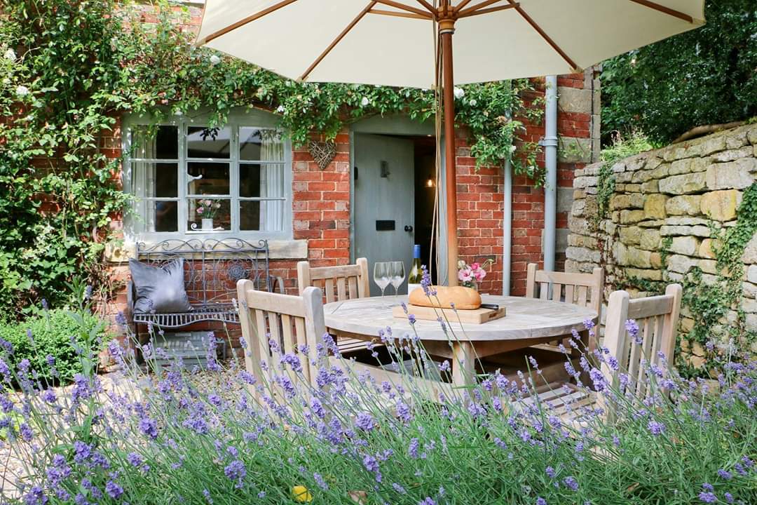 Charlotte Wright Photography tweet media