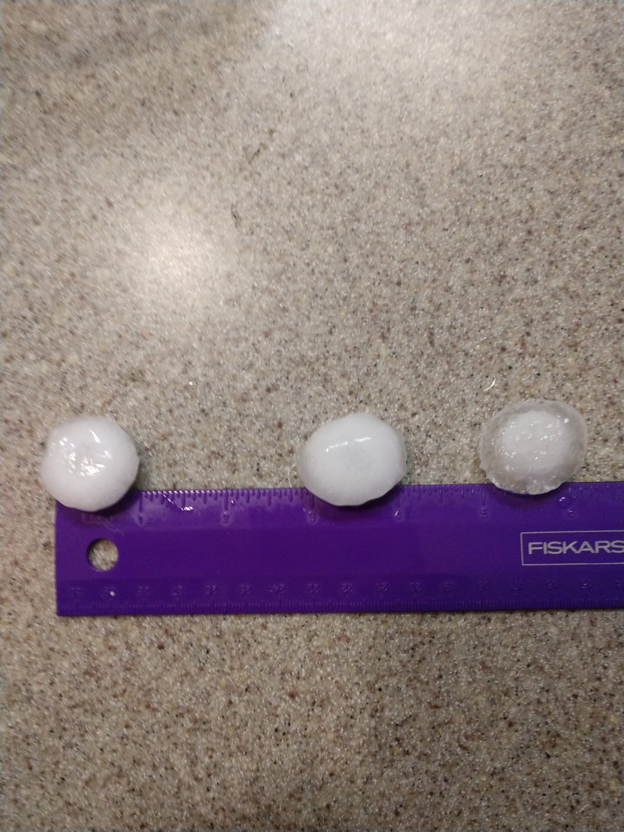 Brief 1" hail approx. 7:30 this morning on east side of Salina <a href="/NWSWichita/">NWS Wichita</a>