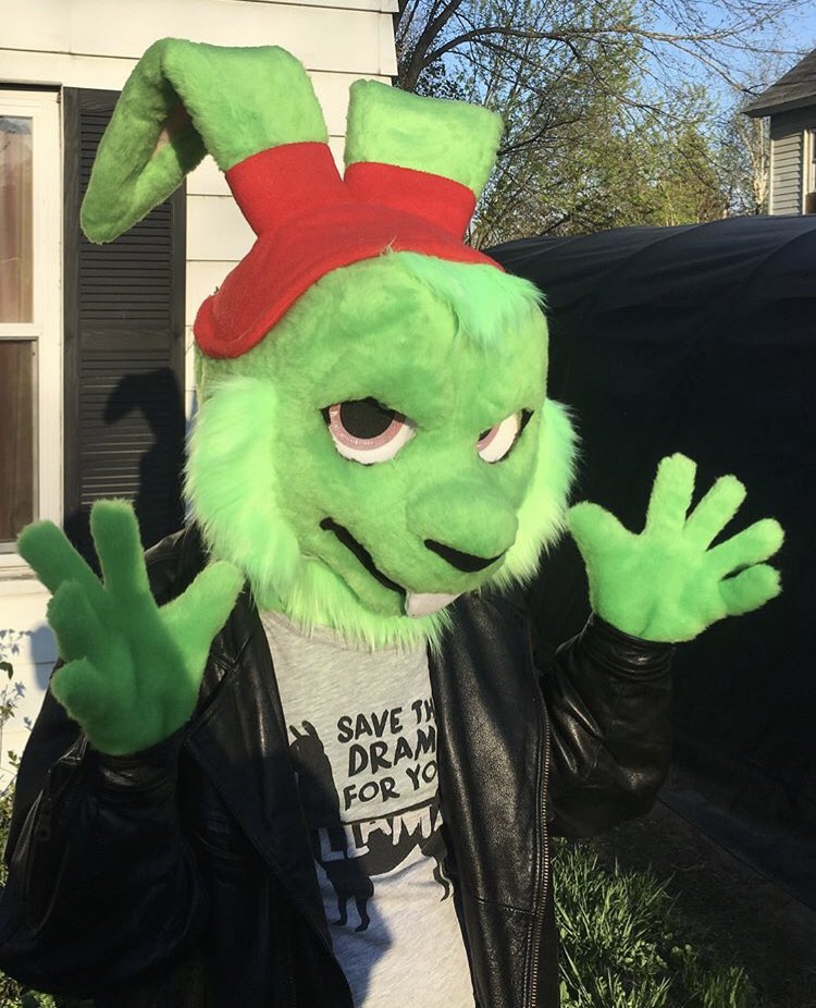 fluffbuilders's tweet photo. @LSDFursuits guess who’s gonna be rebuilding one of your suits! Bucky O’Hare is way too tight on the customer. I’m gonna be rebuilding the suit to make it look more accurate and safer and comfortable to wear. I can guarantee that this suit has metal in it. #lsdfursuits https://t.co/qZL1zgkAKD