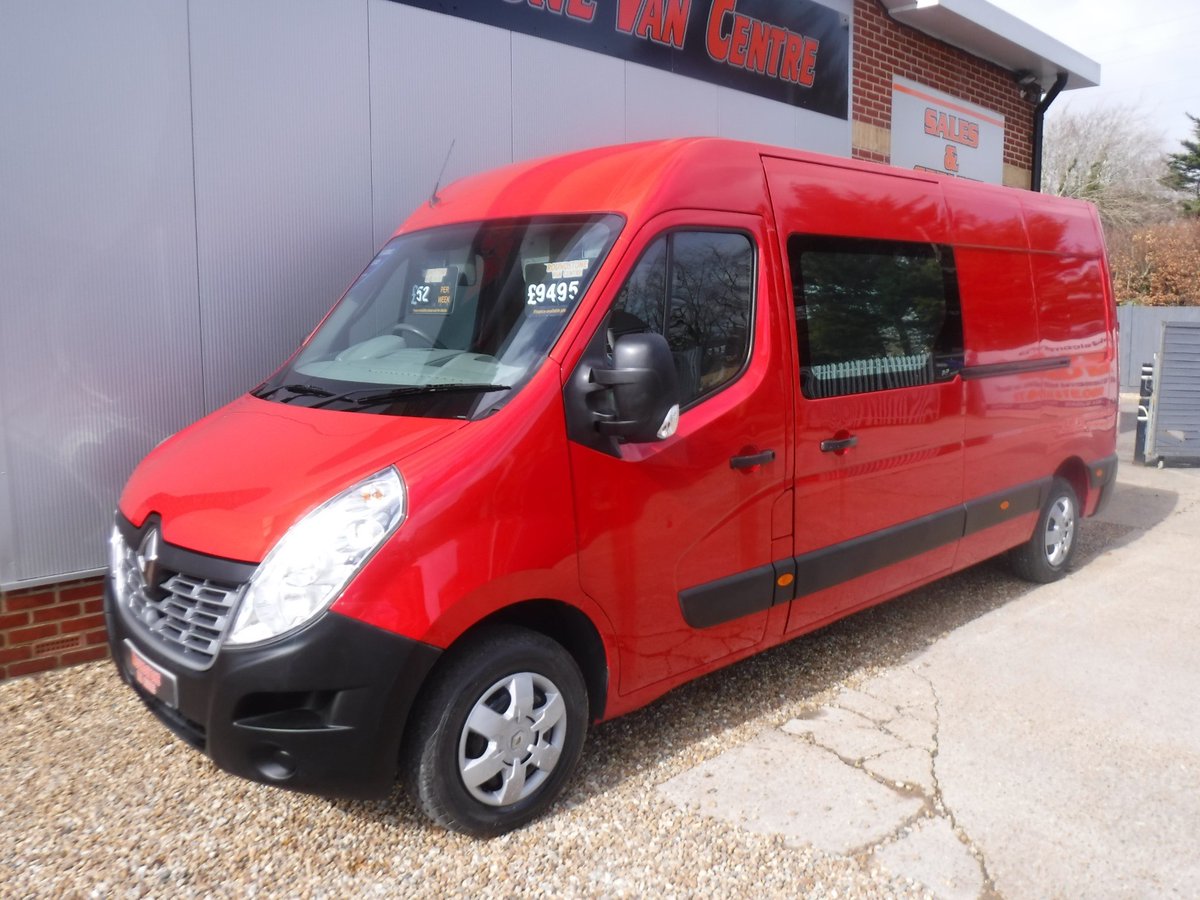 Roundstone_Vans's tweet photo. Every Monday we have #MassiveMondays
With £1000 off the vehicle advertised for 24hours
So here is our #MassiveMondaysdeal -
2015 Renault Master Business Plus Lwb 6 seat crew van
Normal Price£9495+VAT
#MassiveMonday Price £8495+VAT
https://t.co/BvD6tGfTQ2
#ContactUs4Contactless🇬🇧 https://t.co/X86gTz4hMW