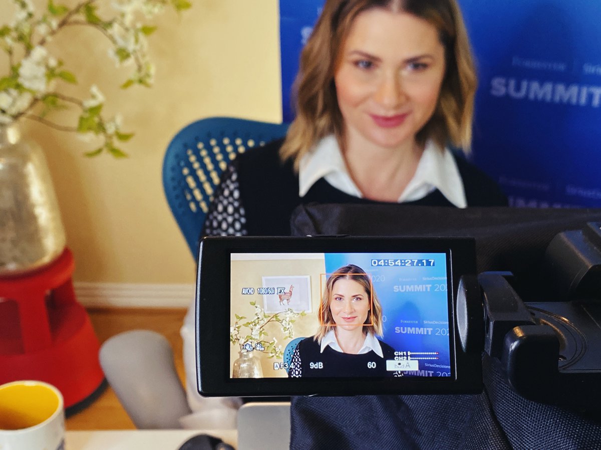 A little behind-the-scenes look at preparing for the  virtual #SDSummit keynote session on the Future of B2B Buying. So excited to connect with attendees in this new way.