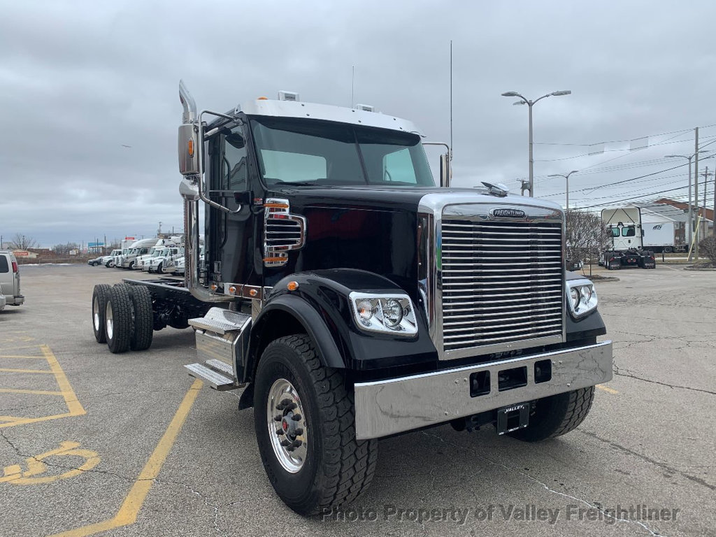 Valleyftl's tweet photo. New 2020 Freightliner 122SD Chassis, Cummins X15, 565 HP, Allison 4500RDS, Haulmaxx Suspension, Double Framed. #freightliner #cummins #Daimler #nopayment #120days

https://t.co/mzUhChiItw

Call 216-267-4800 https://t.co/69KMS7zfEp