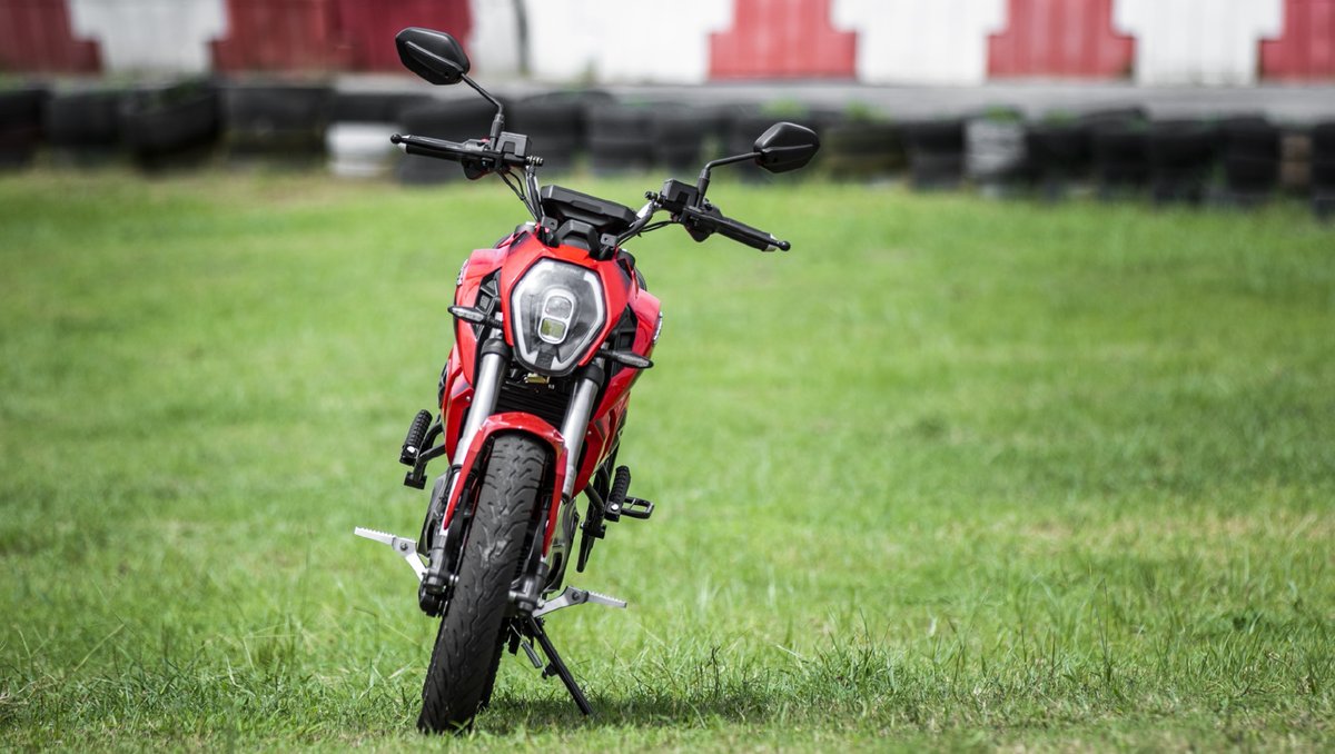 revolt rv 400 bikewale