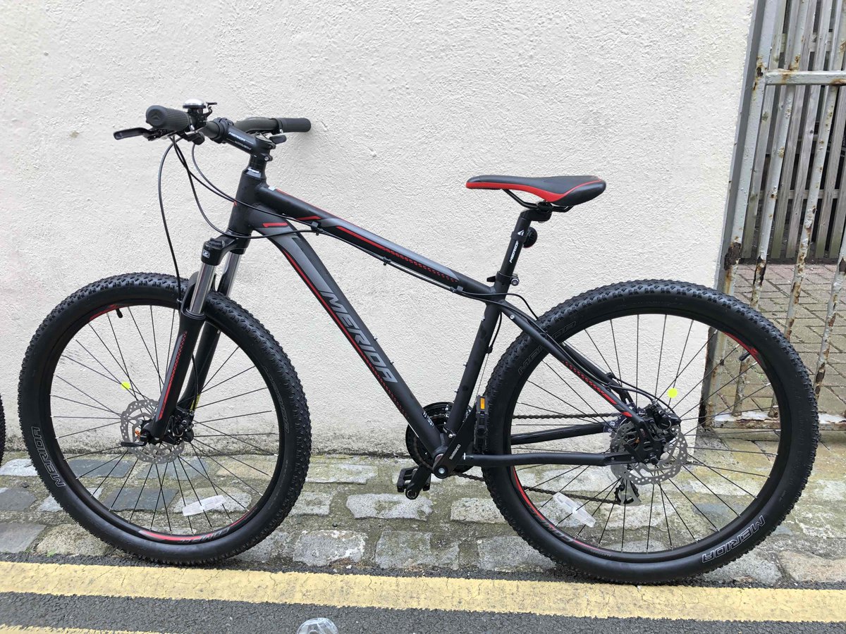 joel_chavez's tweet photo. Two mountain bikes stolen from The Ramparts apartment building, Loughlinstown, D18.
Orange Giant, and Black Merida.

Any tip, please DM.

@stolenbikesdub @DublinCyclists @CabinteelyLife @gardainfo https://t.co/wsqX1bl2Kj