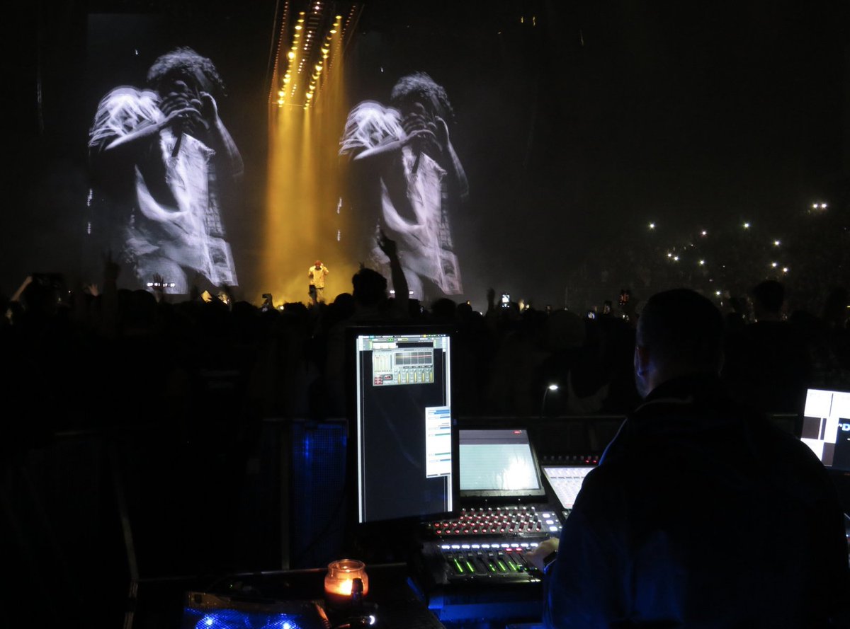 DiGiCo_official's tweet photo. Our Monday memory sees DiGiCo visiting the crew on Postmalone towards the very end of his Beerbongs and Bentleys European tour at the O2 arena London. 

#DiGiCo #PostMalone #VER #SD10 #32Bit #O2arenalondon #SDRack #DiGiCoMemoryMonday #Digitalmixing #Digitalmixer https://t.co/1fizA34jut