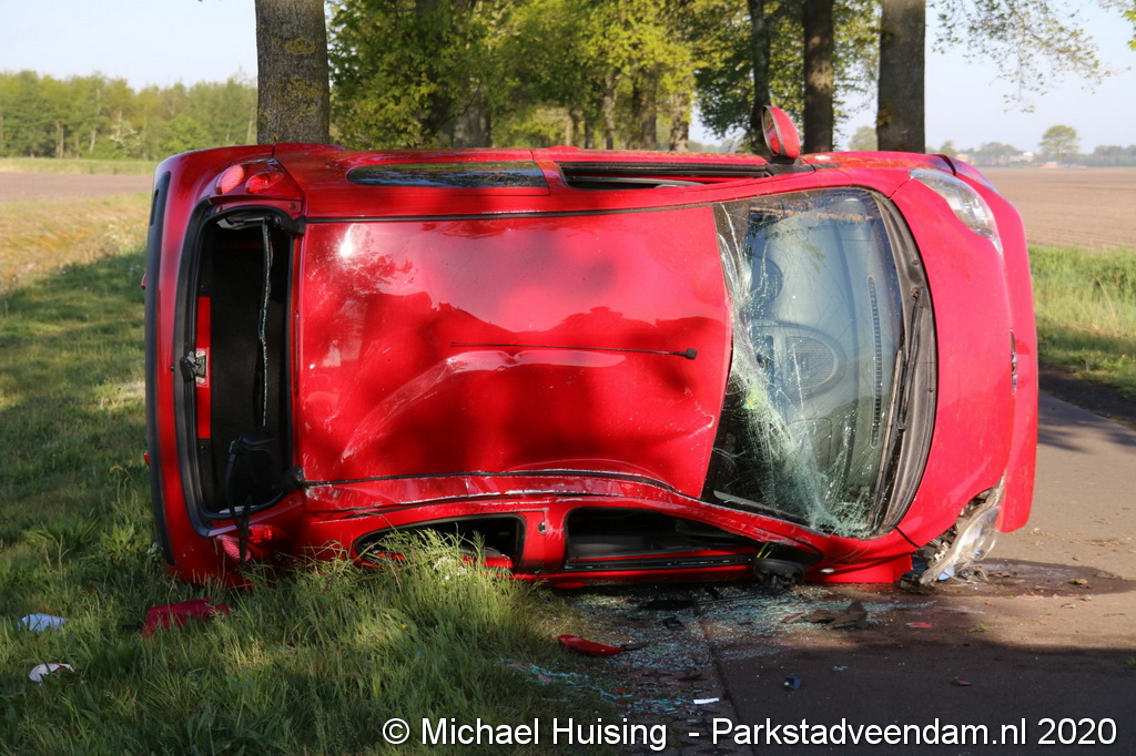 Ongeval personenauto Westerbrink Veendam..