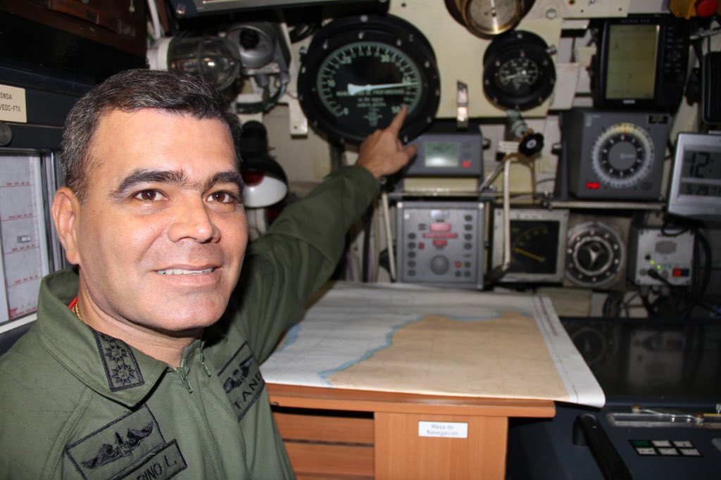 vladimirpadrino's tweet photo. ¡ALMA EN EL ACERO! Felicidades al @ARB_CEDESU en su 60 aniversario al servicio de la patria. El “arma silente” de nuestra Escuadra Bolivariana que sigue con su espíritu indomable en defensa de nuestra Venezuela Azul. ¡BRAVO ZULÚ! https://t.co/HSg2R4RXTm