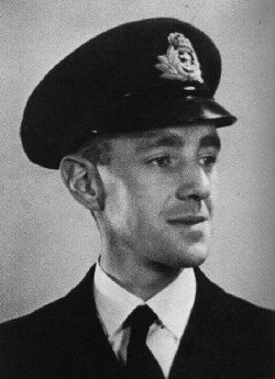 UKdefUS's tweet photo. Alec Guinness, who played Obi Wan Kenobi in the original movie, served in the Royal Navy during World War II.

Photo credit: Getty Images https://t.co/RdQ7mfJHKH