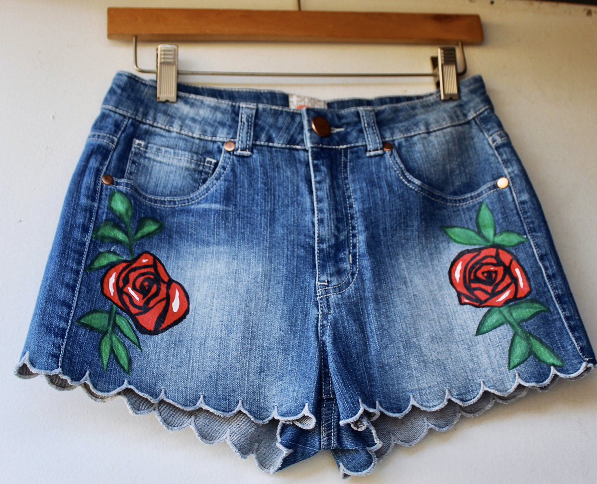 SierraRSons's tweet photo. Hand painted Denim Shorts are available in my shop 🍄❤️🌹 DM me if you want one in your size!
https://t.co/OOAMaPtahU https://t.co/vYfzXbaoY9