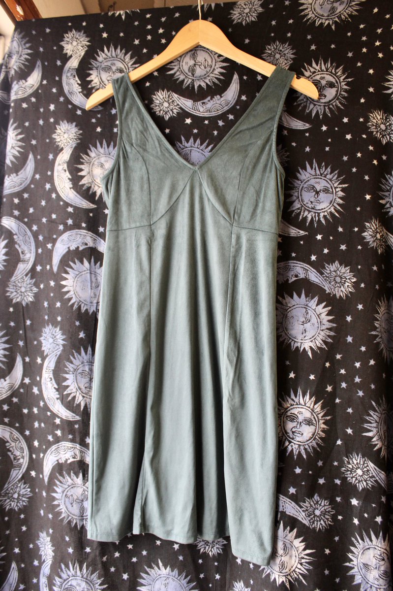 SierraRSons's tweet photo. lots of cute thrifty items available in my shop🤙🏼 sizes range from S-XL!
https://t.co/OOAMaPtahU https://t.co/ie0e9RrLlq