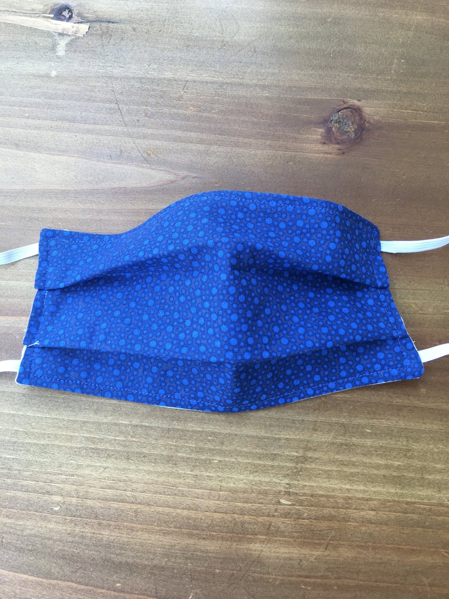 chestnutcrochet's tweet photo. Sharing for Sandy Wilson on Etsy

Really love this, from the Etsy shop SandysSewingGoods. https://t.co/9qC76HjNJs #etsy #facemask #washablemask #pleatedfacemask #gardeningmask #workmask #pollenmask #dustmask #adultmask #ladysfacemask https://t.co/c1aVDDIdxa