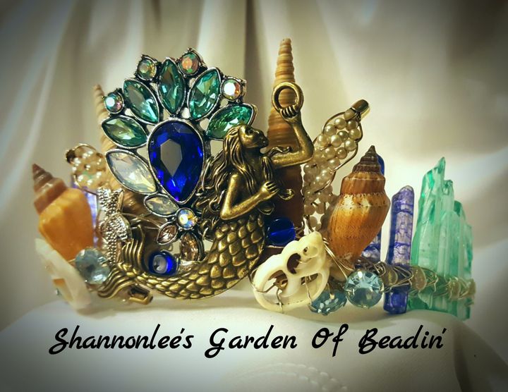s_beadin's tweet photo. Featured Art of the Day: "The Ocean Goddess Crown". Buy it at: https://t.co/8XSN5qyN8B https://t.co/2a8VXLA25O