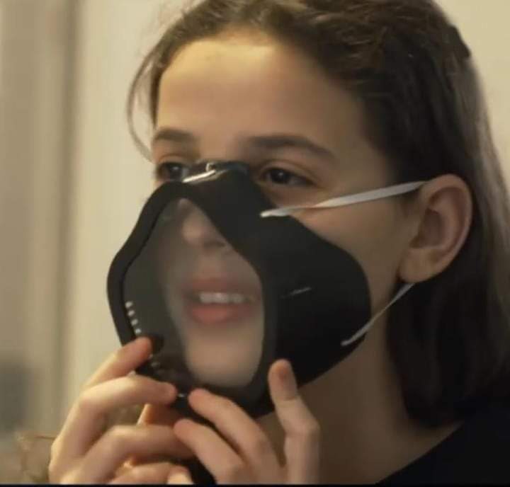 #Israeli students from Dimona have developed a transparent #mask, which allows deaf people to read lips!

What an amazing idea! ❤