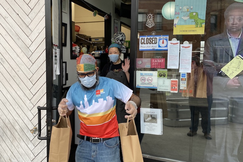 Buzz List! Lots of reopenings, from Boka to Bang Bang, Fat Rice goes all-takeout, shopping like the pros, and not cutting Trib bosses any Slack 
fooditor.com/the-buzz-list/…