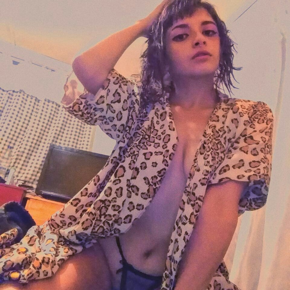 GabbyExotic's tweet photo. primera fotito, empezando🙈💋🔞 #chileangirl #xxx #onlyfans #porn #amateur #chile https://t.co/nkORYr3ETR