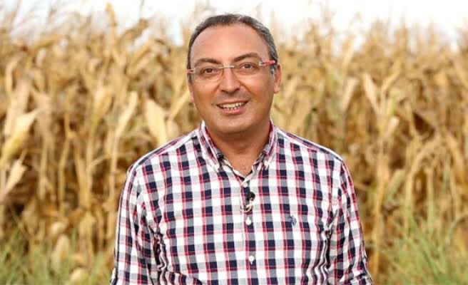 cemseymen's tweet photo. Gün gelecek parayı başarı sembolü görmeyen, toprağa değer veren, ailesini öncelik yapan, hayvanlara eziyet etmeyen, tüketimi değil üretimi önemseyen, plazaları değil ormanları seçen, dünyayı kirletmeyen kendisi de kirlenmeyen merhametli nesillerin ülkesi olacak Türkiyem.  Hayalim https://t.co/4NZSITo1QV