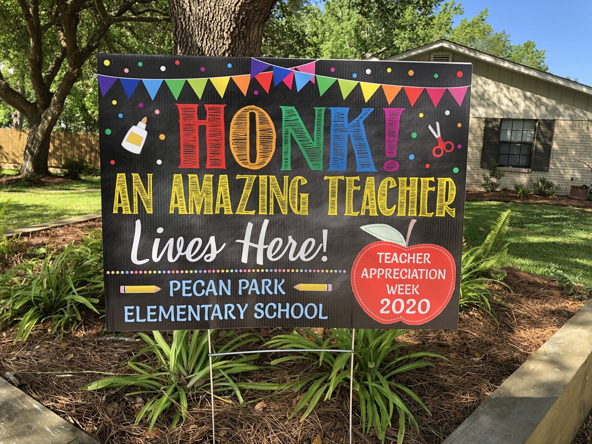 PecanPark's tweet photo. Thank You PTO for the yard signs. https://t.co/W1t0kW9qcj