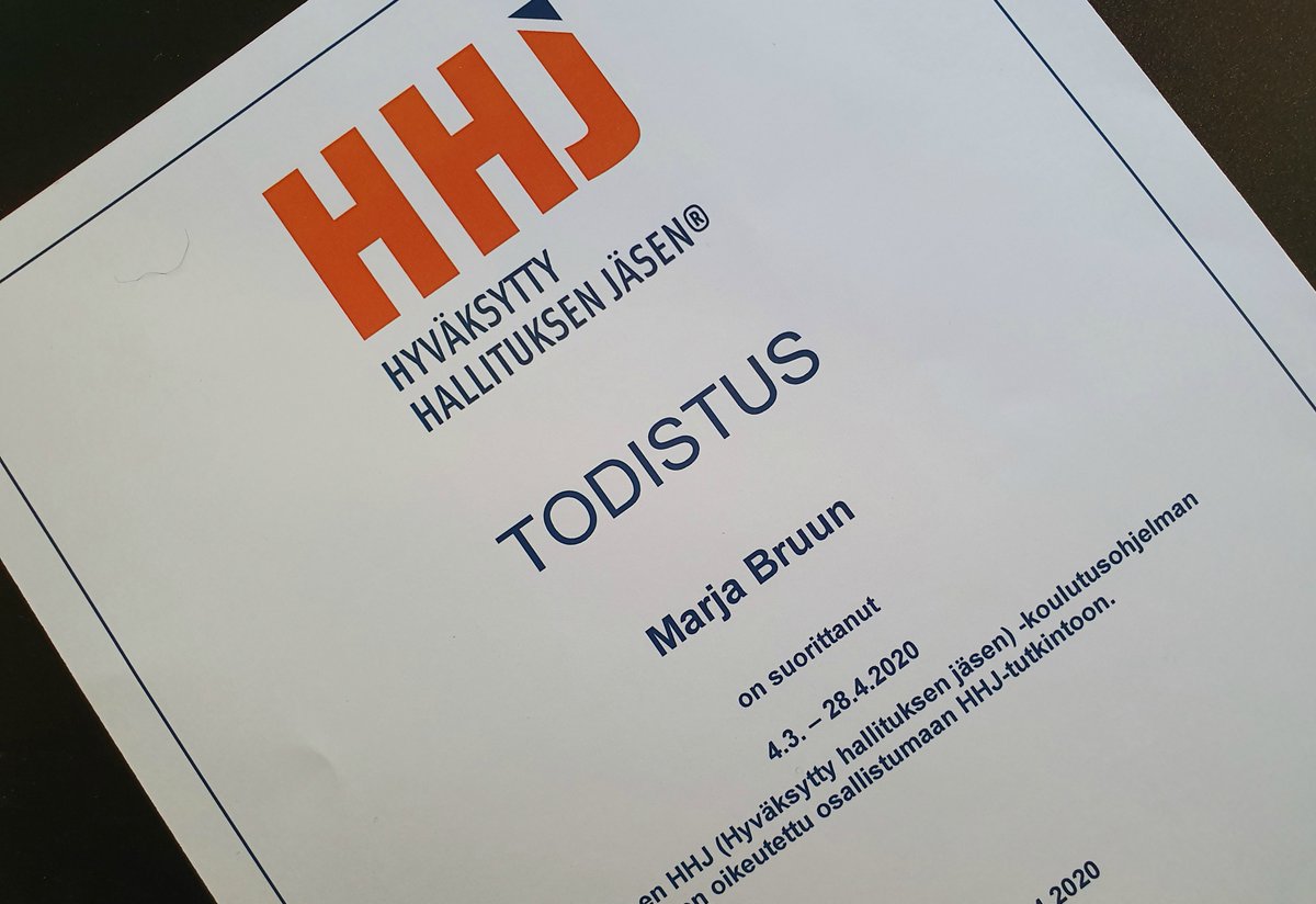 Prinsessablogit's tweet photo. HHJ – HYVÄKSYTTY HALLITUKSEN JÄSEN -koulutusohjelma on nyt suoritettu! 
Laadukas ja ammattimaisesti toteutettu koulutus antoi uusia eväitä ja uutta näkökulmaa johtamiseen ja hallitustyöskentelyyn. Oli myös hienoa tutustua moniin samalla kurssilla olleisiin ammattilaisiin. https://t.co/zq6Vj8cJEi