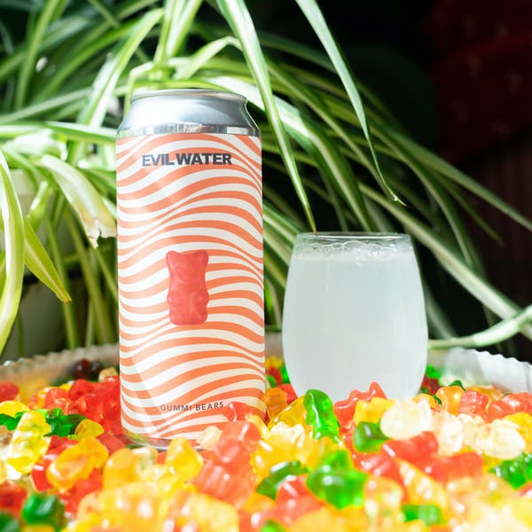 ¿Qué son las #HardSeltzer o #HardPastrySeltz?¿Será la nueva moda para este verano?¿La veremos en las estanterías y neveras de tiendas y bares de nuestro país? Os lo contamos en el post de hoy
cerveceriasdeespana.blogspot.com/2020/05/que-so…