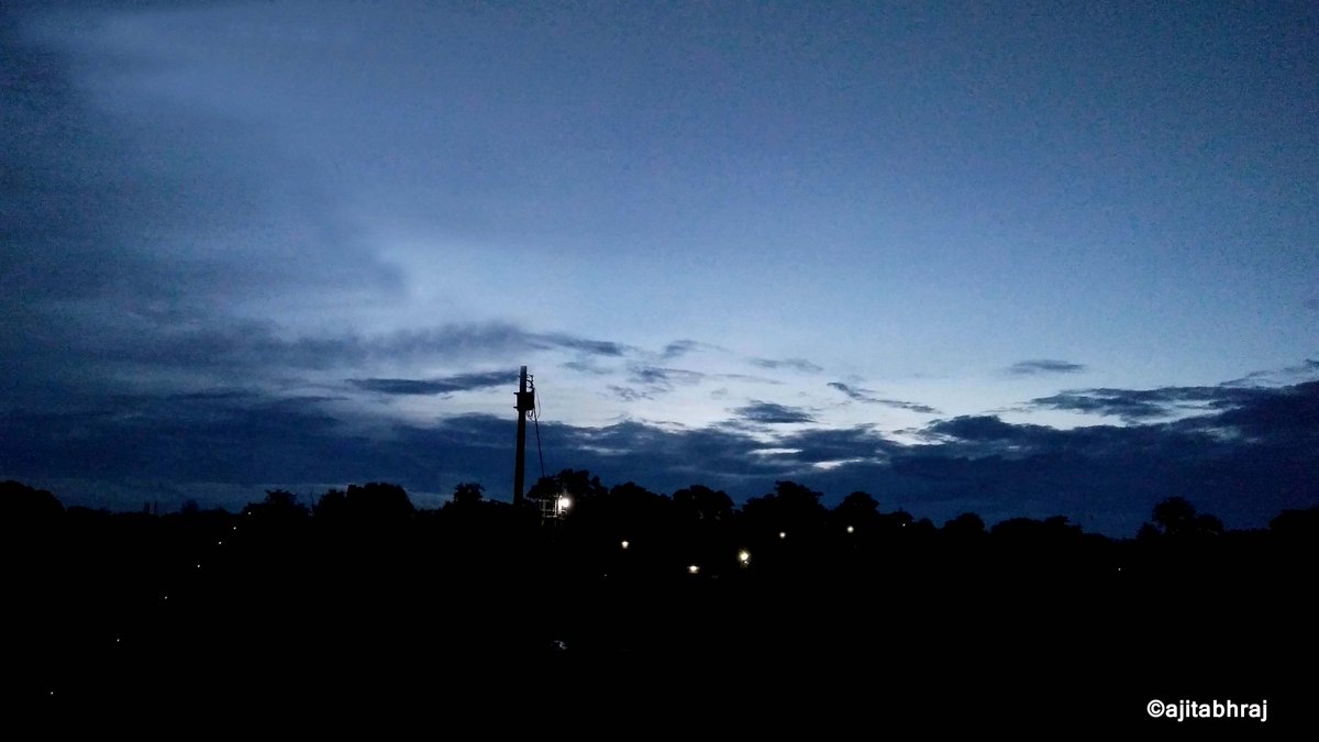 ajitabraj's tweet photo. Hopeful Evening
--------------------------------------------------
#hopeful #alone #atmosphere #photography #greatshot #bright #brave #stayhome #covid19 #time #lockdownindia #corona #br_jhk #heybihar #netgeotravelindia #theindianwebseries #deardostaajtak #indiaphotosociety https://t.co/IDqUvO0R7P