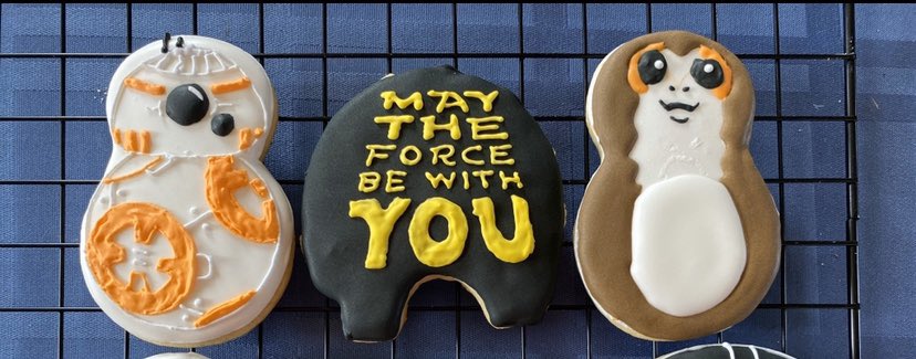 TheCookieSir's tweet photo. Happy Star Wars day!
#maythefourthbewithyou #sugarcookies #Icedcookies #customcookies #instacookies #cookies #baking #cookietime #cutoutcookies #cookiesoftwitter #michigancookies #cookiesofmichigan #cookieart #royalicing #starwars #starwarscookies https://t.co/19auQC5eiL
