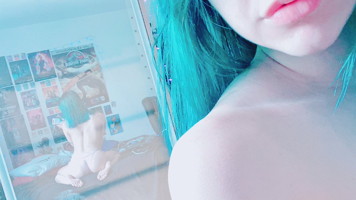 AnnaXCodon's tweet photo. bumdiaaaaaa 💙
(não me deixem no vácuo 🥺 ) https://t.co/Kqpeagv1d4