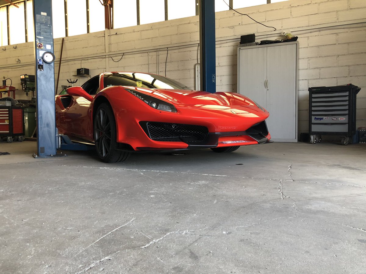performance_evo's tweet photo. Contrôle sur cette #Porsche à #Toulouse 
#evo-tech #dynotest #performance 
#puissance #couple https://t.co/bZ0YVyaysr