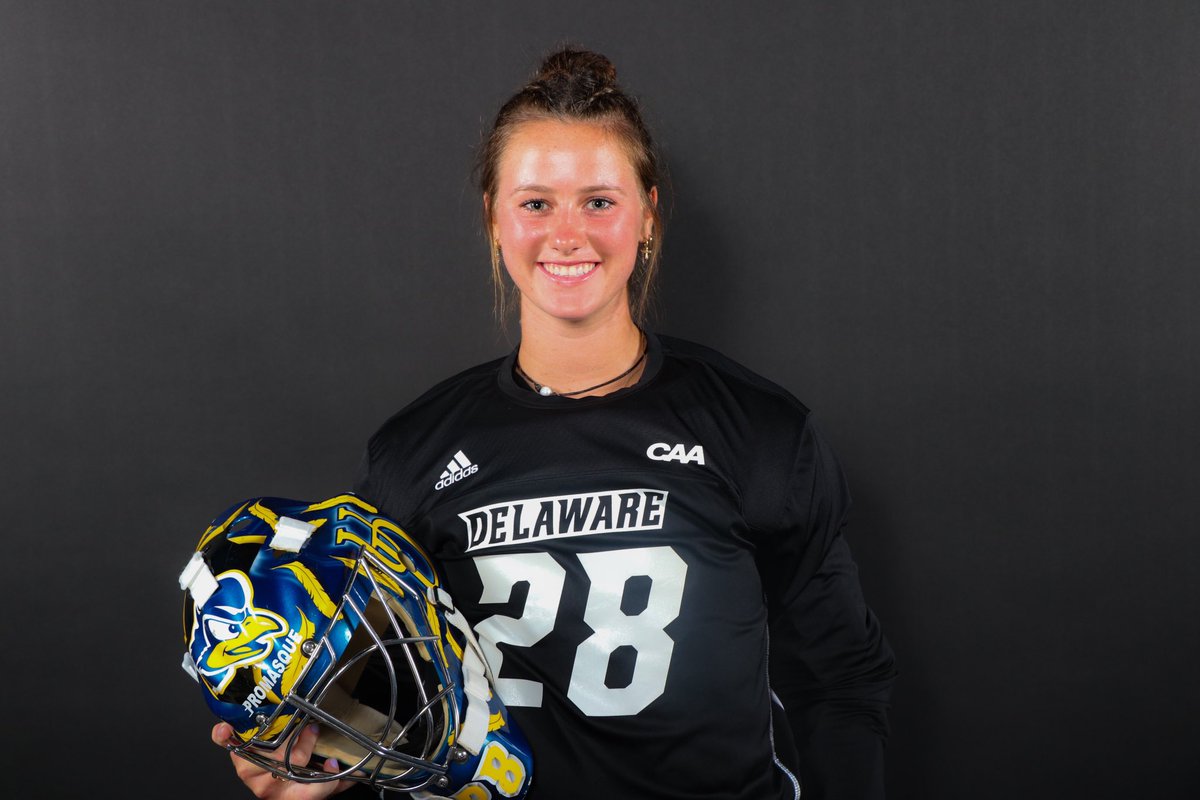 CrushFhc's tweet photo. 🌟Mentor Monday!🌟 Today we feature Lizzie Gaebel who is representing our GKs! Her WHY: “I love to coach because I get to share my experiences and passion for the game while encouraging the next generation of players”. #crush #crushfhc #crushinit #fieldhockey #mentormondays https://t.co/EoRmgorbJu