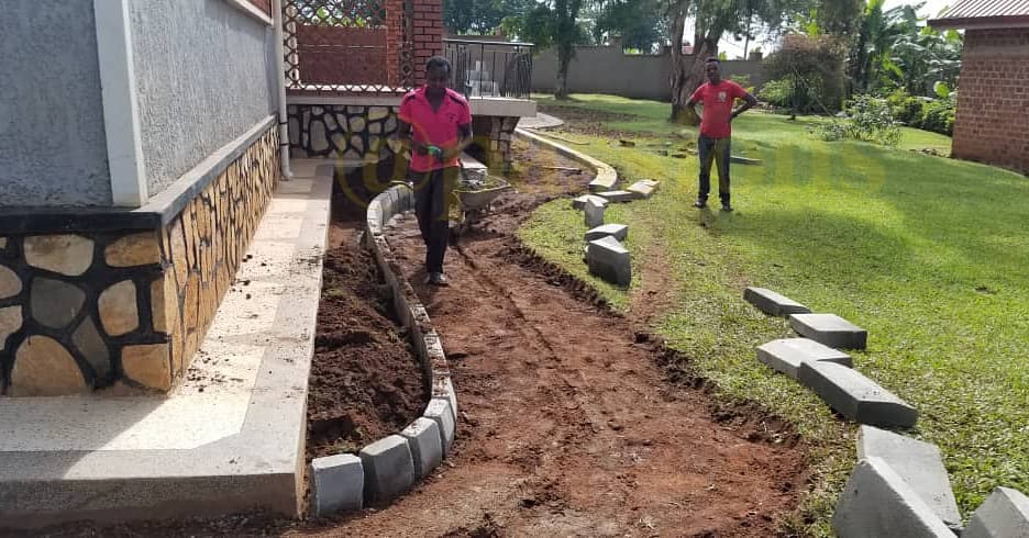 Passionsltd's tweet photo. Before and after photos of  our work done in Kitetikka Gayaza Road.  
For landscapping, compound designing, stone cladding, paver laying and general construction call us on +256 782 451967 +256 754 451967 https://t.co/mnMBmWsvXD https://t.co/edSGtPtFtN