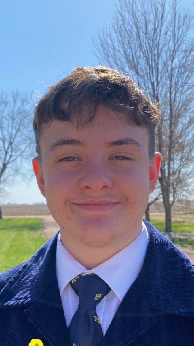 Congrats to Carson Ott for being selected as the 2020-2021 Chapter Vice President!  Carson has several SAE projects: lifeguarding, beekeeping, and show hogs.  He enjoys competing at district and state events!