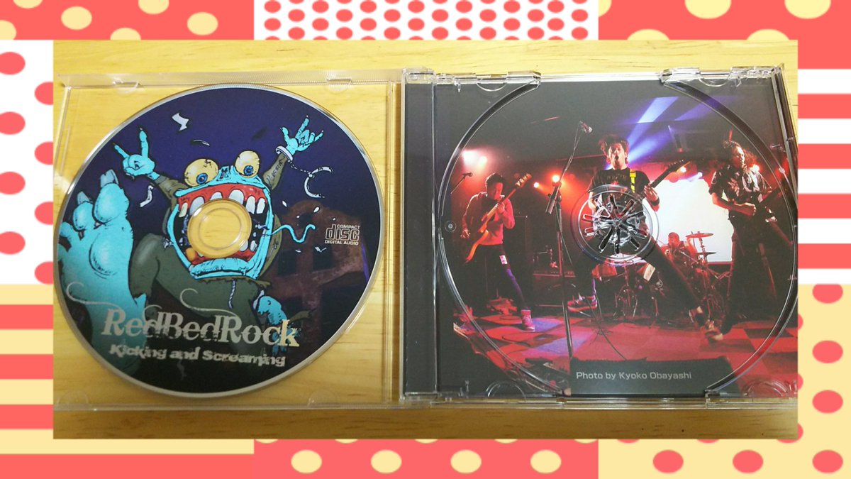 t_senko's tweet photo. GET✊😃
待望のアルバム💿
ずっと聴いてる🎶🤘😉
#RedBedRock https://t.co/6VH45SooFm