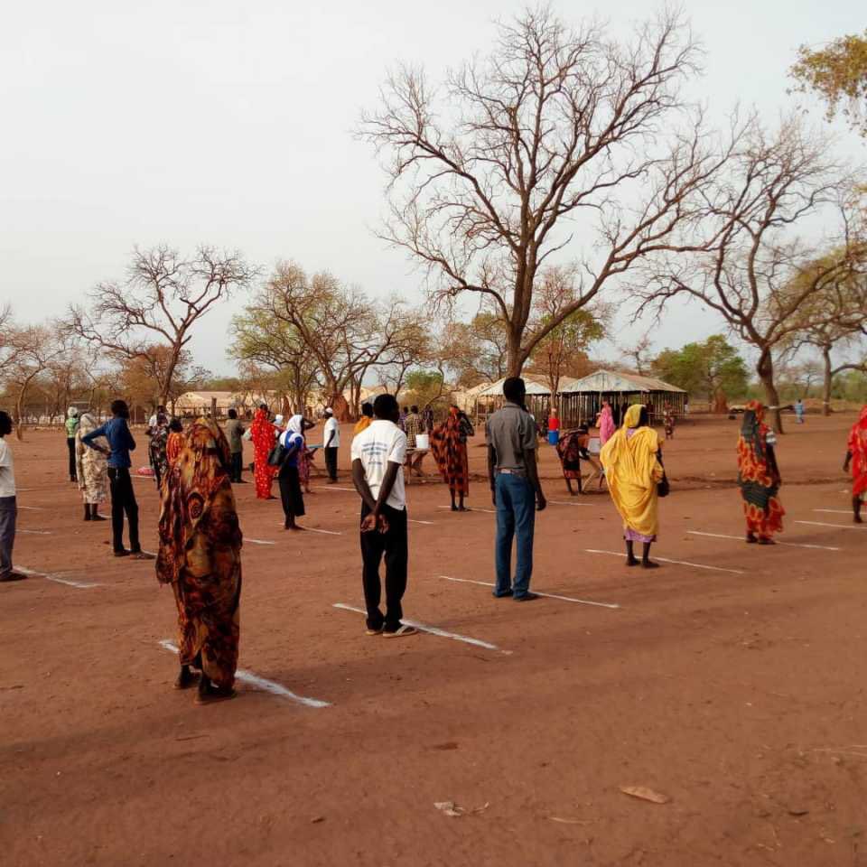 UNOCHA's tweet photo. 🚨MEDIA ALERT

@UNReliefChief @FilippoGrandi @WFPChief @DrMikeRyan @abbymaxman will virtually release the updated #COVID19 Global Humanitarian Response Plan

📆 7 May, 11:00am EST

Tune in here: https://t.co/VrmhSXk93a

Journalists send questions now!

➡️ https://t.co/0tCg1mnlw6 https://t.co/sL3zFSmlOV