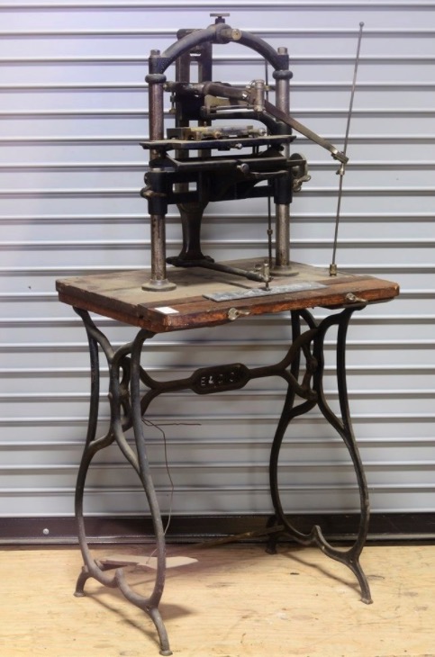 DandHEngraving's tweet image. It's Machine Monday!  Check out this antique engraving machine we came across on Google Images!  Don't worry - our machinery is much more up-to-date!

D&amp;amp;H Engraving
303-456-1144

#IndustrialEngraving
#MeterTags
#SwitchBoxes
#ControlPanels
#LegendPlates
#PanelBoards