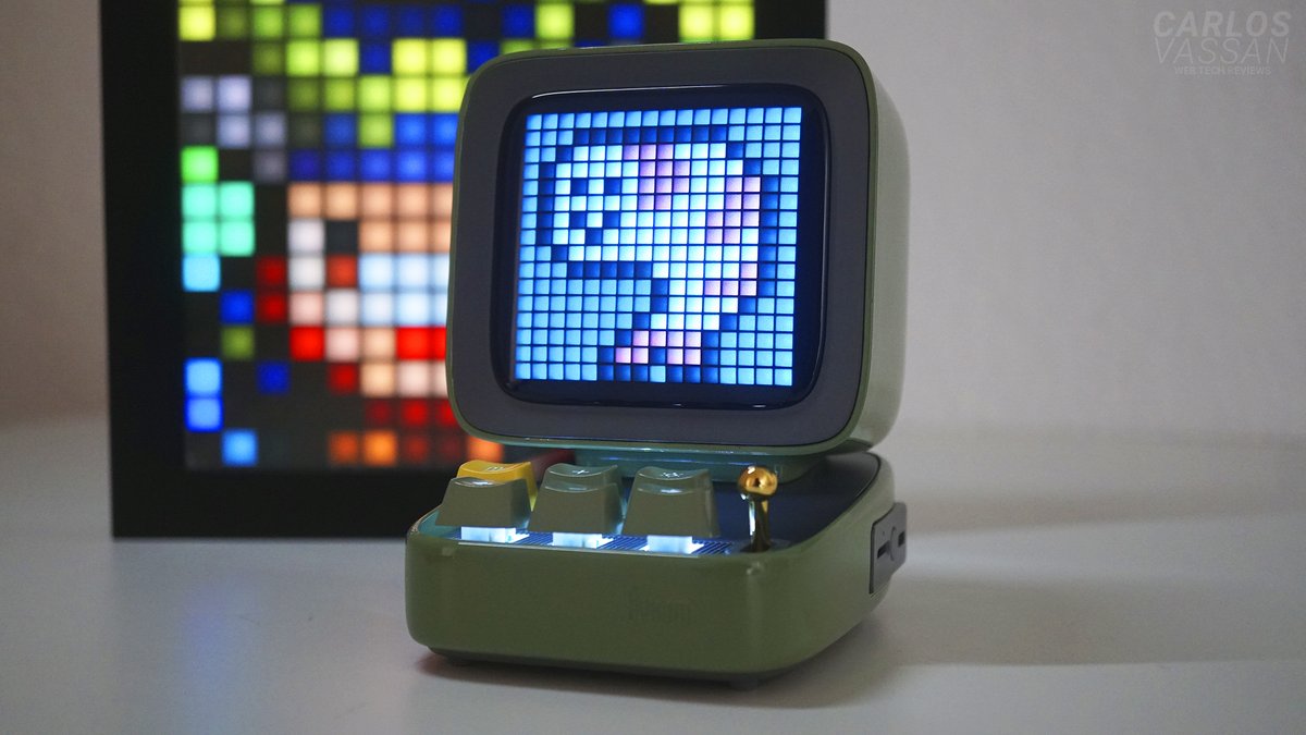 Carlos_Vassan's tweet photo. ¿Les gusta el #PixelArt? Pues quizá este gadget les puede resultar interesante 👾👾
Este es el #DivoomDitto y su pantalla con Pixel Art 👾 ¿Quieren saber más? Entonces ya saben que hacer, link mágico abajo ✨👇
https://t.co/GP0hDenggA https://t.co/2uX9aLnwme