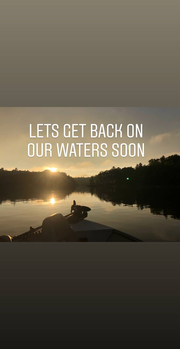 Tweets2Tina's tweet photo. Looking forward to the day when we can get back to #boatingon and #fishing in beautiful #georgianbay #parrysound. Captured these beautiful fall colours and had to share with my funny lookin fishin pic 😝. https://t.co/ijfUALLGCb