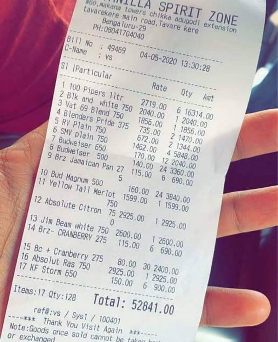 Modiya11's tweet photo. #wineshops #LiquorShops #liquor 
#Lockdown3  #COVIDー19 

इन्हीं की दम पर तो हमारे प्रधानमंत्री जी ने 5 ट्रिलियन वाली कसम खाई थी🤣🤣 https://t.co/jg99dIBX1z