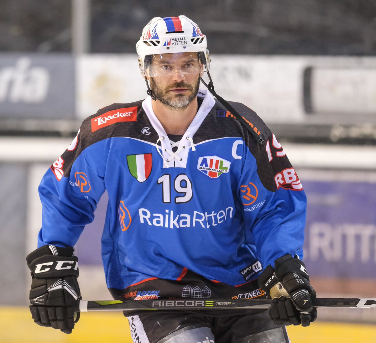 Wo sind die Fans von Dan Tudin? 😋💪👋
.
.
.
#RittnerBuam #alpshockey #season #playergallery